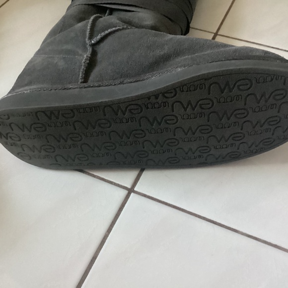 EMU Ribbon Wrap Gray Suede Wool lined tall boots Size: W7 - Picture 7 of 10